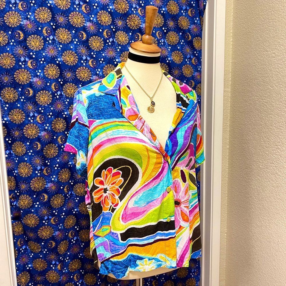 🌈 SOLD Gorgeous Jams rainbow flower top - Picture 5 of 12